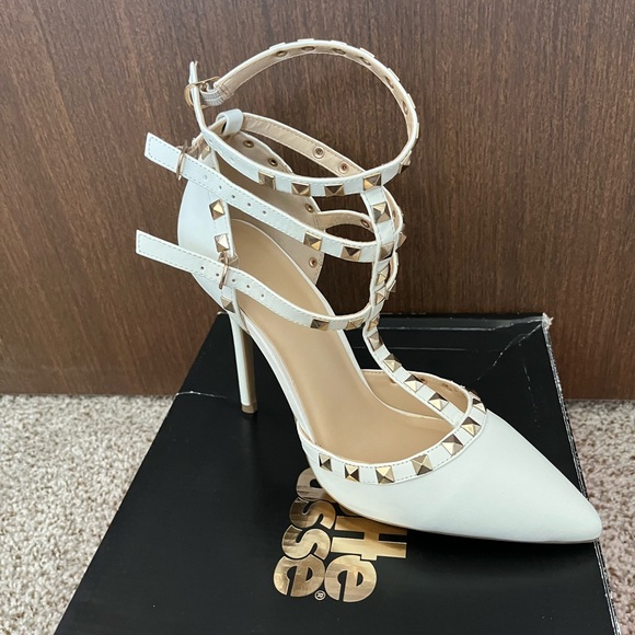 Charlotte Russe | Shoes | Charlotte Russe Adora White Heels | Poshmark